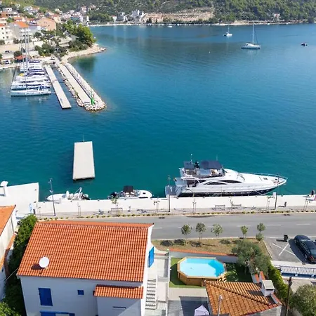 House 25 בית נופש