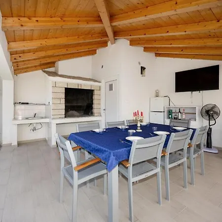 House 25 בית נופש *