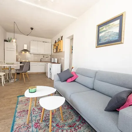 House 25 בית נופש מרינה