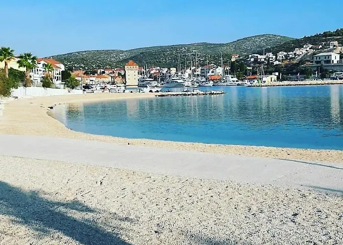 House 25 * Marina
