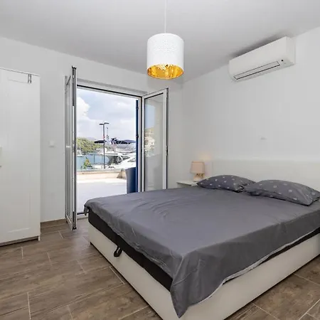 House 25 Nyaraló Marina